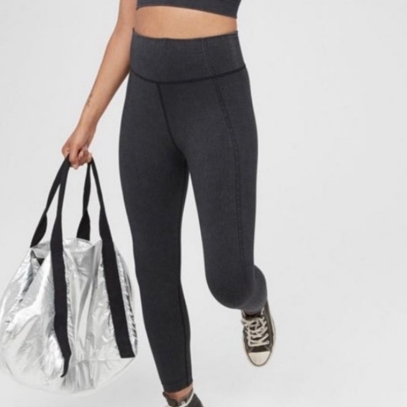 Aerie Offline Dark Charcoal Gray Ribbed High Waisted Cropped Leggings Medium - Picture 1 of 10